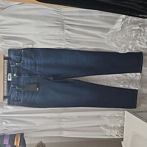 PAIGE GEMMA SKINNY JEANS. YES, I BELIEVE SKINNY WILL NEVER GO OUT OF STYLE! NWT